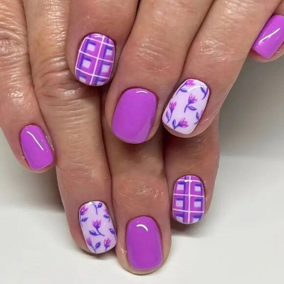 Nails 24 PC Short Square Pule pink Blue floral Plaid Press on nails - Picture 6 of 6
